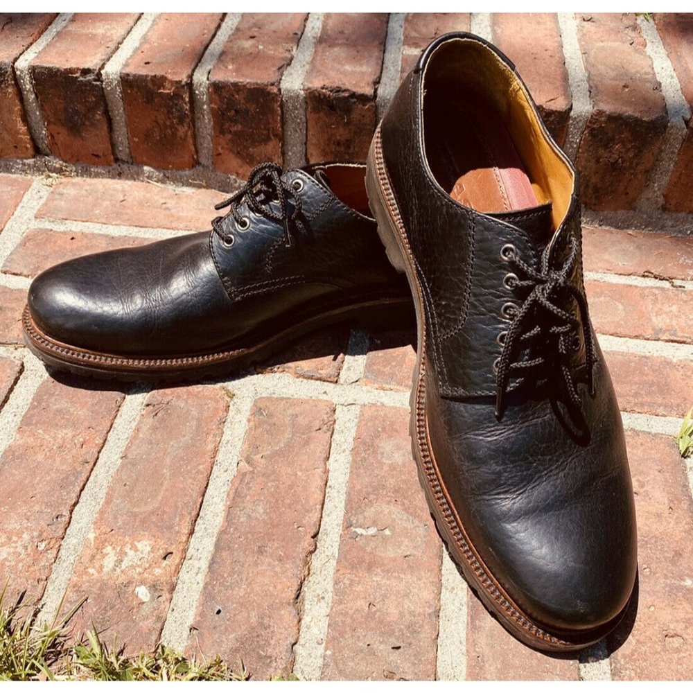 HS Trask Black leather WingTip size 11M